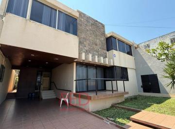Casa · 350m² · 5 Recámaras · 2 Estacionamientos · Casa en Venta Av Cuauhtémoc #, Col. Centro. Coatzacoalcos, Ver.
