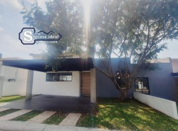 Casa de 2 habitaciones, Atlatlahucan · Venta de Hermosa Casa de 1 Nivel en Lomas de Cocoyoc