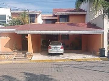 Casa de 4 habitaciones, Zapopan · Casa en Venta Zona Andares