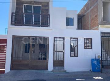 Casa · 164m² · 5 Recámaras · 1 Estacionamiento · Casa en Venta Venta Mision Universidad, Chihuahua