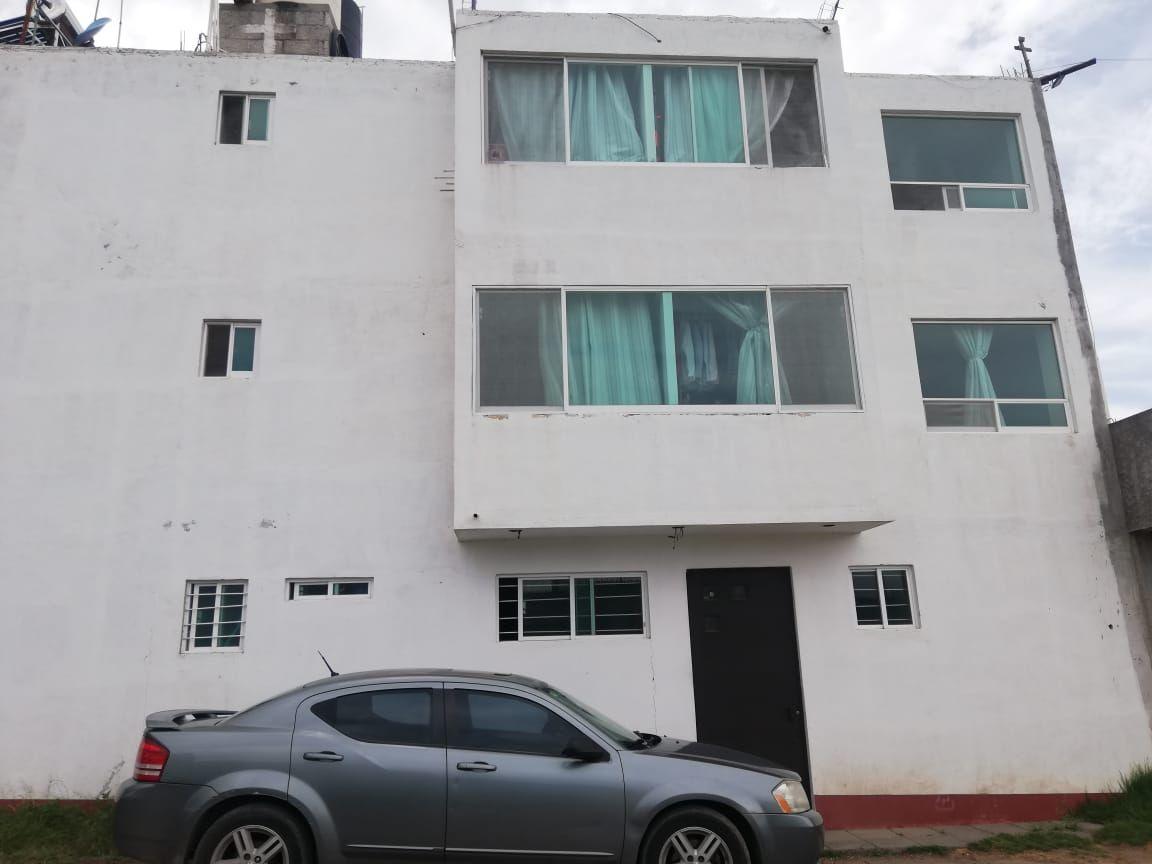 240 m² Building on Land for Sale on Bulevar Centerio