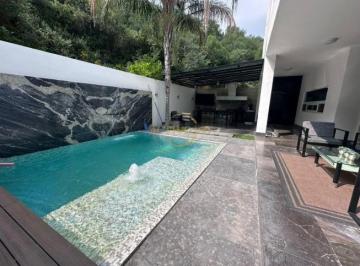 Casa · 500m² · 4 Recámaras · 6 Estacionamientos · Casa en Venta Lagos del Vergel, Sierra Alta, Zona Carretera Nacional