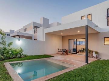 Casa de 2 habitaciones, Mérida · Casa de Dos Plantas con Terraza y Jardín, en Venta, Real Montejo, Mérida