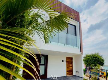Casa de 3 habitaciones, Zapopan · Residencia en Venta Capital Norte