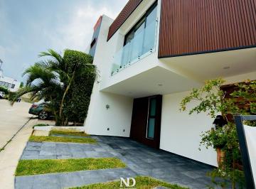 Casa de 3 habitaciones, Zapopan · Residencia en Venta Capital Norte