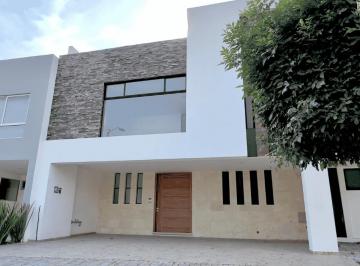 b6f2de52154f34de16f035a8222a05d7b0f5e677c15794c28d7091f997d5e4c0 · Casa en Venta en Parque Baja California