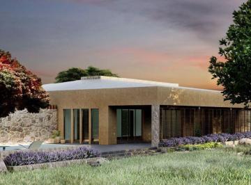 Casa · 5720m² · 3 Recámaras · Casa en Venta en Granjas Universitarias