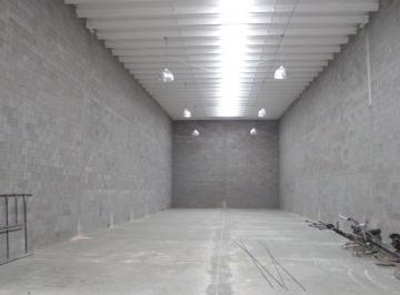 Bodega comercial · 450m² · 3 Estacionamientos · Renta de Bodega Col. Deportista