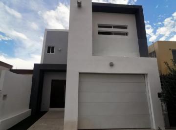 Casa · 126m² · 3 Recámaras · 2 Estacionamientos · Casa - Fraccionamiento Palma Real