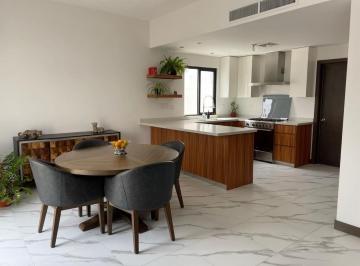 Casa · 205m² · 3 Recámaras · 2 Estacionamientos · Casa - Chihuahua