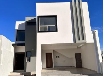 Casa · 271m² · 3 Recámaras · 2 Estacionamientos · Casa en Venta en Chihuahua