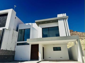 Casa · 250m² · 3 Recámaras · 2 Estacionamientos · Casa - Fraccionamiento Asturias Residencial