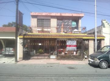 Casa · 350m² · 8 Recámaras · 1 Estacionamiento · Casa en Venta Centro Guadalupe