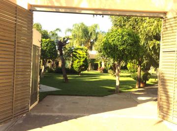 Casa en condominio de 3 habitaciones, León · Loma Verde Casa Venta 1400 m² en Fracc. Privado 3 Recam. Salon Eventos 8 Autos, calentador Solar