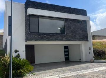 Casa de 4 habitaciones, San Andrés Cholula · Bonita Casa en Renta en Lomas de Angelópolis. Opción a 4a Recámara.