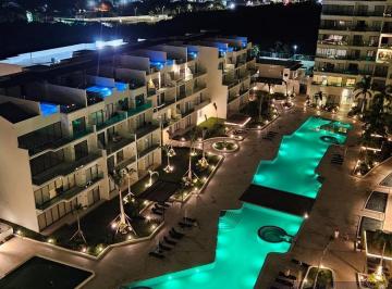Departamento · 87m² · 2 Recámaras · 1 Estacionamiento · Departamento en Venta en Cancun de 2 Habitaciones con Boliche y Coworking