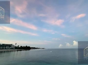 Departamento · 128m² · 3 Recámaras · 1 Estacionamiento · Departamento en Venta en Cozumel 3 Habitaciones Alberca Gym Cerca del Mar Ubicacion y Precio