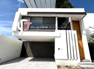 Casa · 314m² · 4 Recámaras · 2 Estacionamientos · Casapróximamente Casa en Venta en El Fracc. Carmel Al Surponiente de La Ciudad de Aguascalientes
