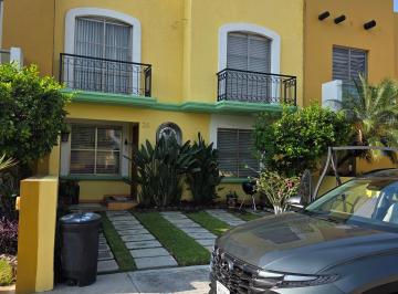 Casa de 4 habitaciones, Emiliano Zapata · Casa en Condiminio Amueblada