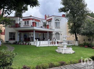 Casa · 315m² · 4 Recámaras · 2 Estacionamientos · Casa en Venta en Zona Norte de Cuernavaca, Morelos
