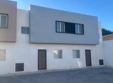 Casa de 2 habitaciones, Saltillo · Casa Nueva con Porton Electrico, 2 Recamaras, Equipada, Av La Salle