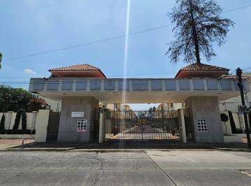 Casa · 425m² · 3 Recámaras · 4 Estacionamientos · Casa en Venta en Colon Echegaray
