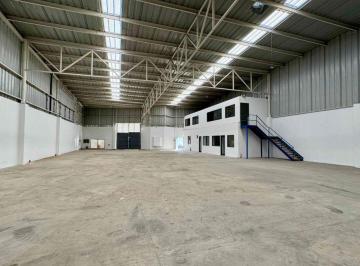 Bodega comercial , Zapopan · Bodega Industrial de 1,520 m² con Oficinas y Altura de 8.5 m, Luz Trifásica.