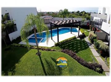 Casa de 3 habitaciones, Xochitepec · Casa con Alberca, Exclusivo Residencial de 10 Casas