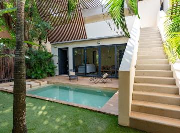 Casa · 220m² · 4 Recámaras · Casa La Veleta
