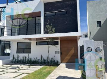 Casa · 294m² · 5 Recámaras · 2 Estacionamientos · Venta de Casa en La Reserva Juriquilla, Juriquilla Queretaro