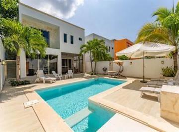 Casa · 286m² · 3 Recámaras · 2 Estacionamientos · Casa de 3 Recamaras 3 Baños en Venta en El Cielo Playa del Carmen