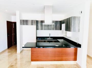 Departamento · 155m² · 3 Recámaras · 2 Estacionamientos · Penthouse en Renta Cancún con Rooftop y Jacuzzi Sm 12