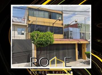 Casa de 4 habitaciones, Iztacalco · Casa en Militar Marte de Remate Bancario