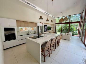 Casa · 289m² · 4 Recámaras · 2 Estacionamientos · Casa de 4 Recamaras 3 Baños en Ciudad Mayakoba Playa del Carmen