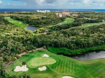 Terreno / Lote · 608m² · Venta de Lote Exclusivo en Corasol en Playa del Carmen