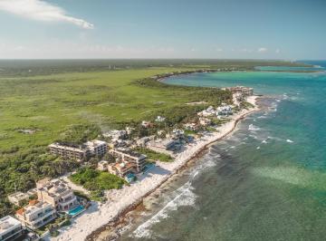 Departamento · 88m² · 2 Recámaras · Departamento en Venta de 2 Recámaras a Unos m de La Playa en Tankah Bay