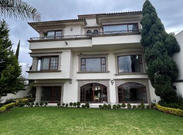 Casa de 4 habitaciones, Naucalpan de Juárez · Elegante Casa en Residencial Lomas Verdes.