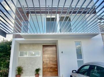 Casa en condominio de 4 habitaciones, Benito Juárez · Casa en Renta 4 Recamaras 3 Baños Alberca Residencial Rio Huayacan Cancun