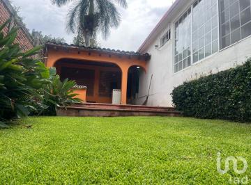 Casa · 200m² · 4 Recámaras · 3 Estacionamientos · Casa en Venta en Cuernavaca Morelos