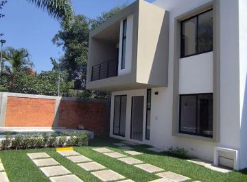 Casa en condominio de 4 habitaciones, Jiutepec · Casa con Alberca con Vigilancia en Jiutrpec