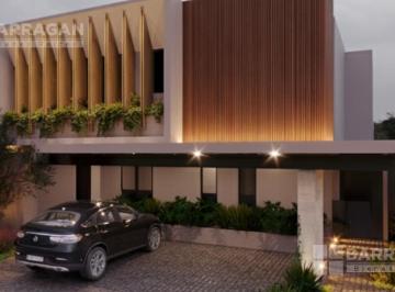 Casa · 391m² · 3 Recámaras · 2 Estacionamientos · Casa en Venta en Lomas del Campanario Norte, Lagos