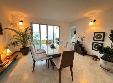 Casa de 3 habitaciones, Querétaro · Casa en Venta en Real de Juriquilla | 241 m² | 3 Recámaras Cada Una con Baño | Amplio Jardín | Yr