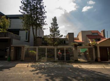 Casa de 4 habitaciones, Tlalpan · Casa con 390 m² de Terreno, 490 m² Constr. Frente Al Parque Central en Venta en Parque del Pedregal