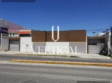 Local comercial · 1224m² · 20 Estacionamientos · Bodega C/oficinas en Renta, Atrás de Distrito Uno