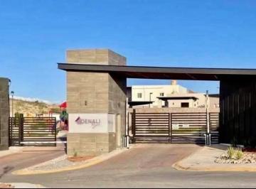 Terreno / Lote · 221m² · Terreno en Residencial Denali Cerca del Rejón
