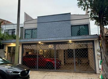 Casa de 4 habitaciones, Zapopan · Casa Remodelada en Venta en Prados Vallarta Zapopan