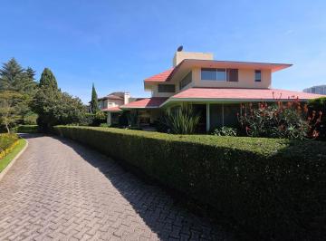 Casa de 4 habitaciones, Huixquilucan · Casa Residencial con Jardín en Lomas Country Club, Naucalpan de Juárez