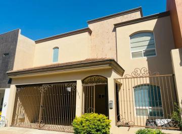 Casa de 3 habitaciones, Monterrey · Casa en Venta en Cumbres Mediterráneo, Zona Cumbres