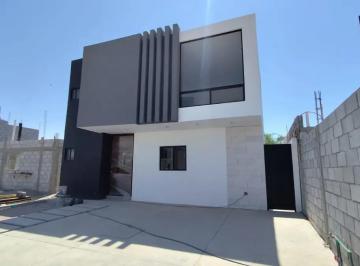 1 · Casa en Venta en Los Olivos, Gómez Palacio, Durango