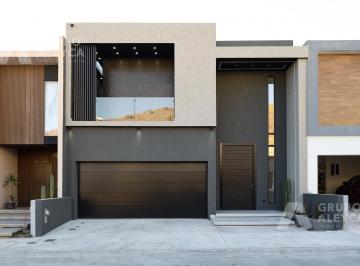 Casa · 300m² · 3 Recámaras · 2 Estacionamientos · Casa en Bosque Real